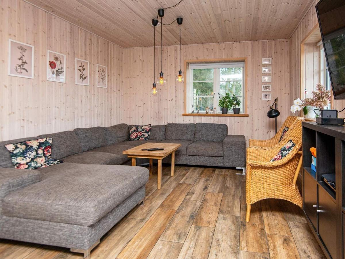 10 Person Holiday Home In Glesborg Exterior photo